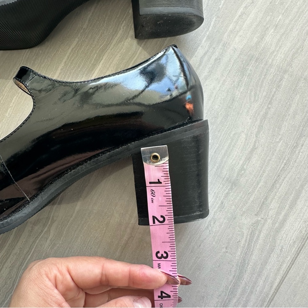 Nine West • Mary Janes - Picture 15 of 15